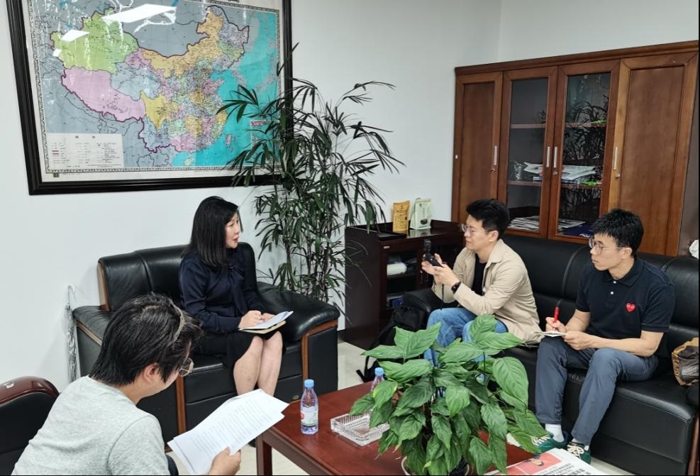 記者采訪企業(yè)跨境物流建設情況。人民網(wǎng) 孫啟凡攝