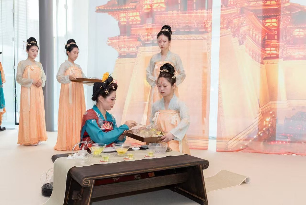 牡丹迎賓茶。中國駐大阪旅游辦事處供圖