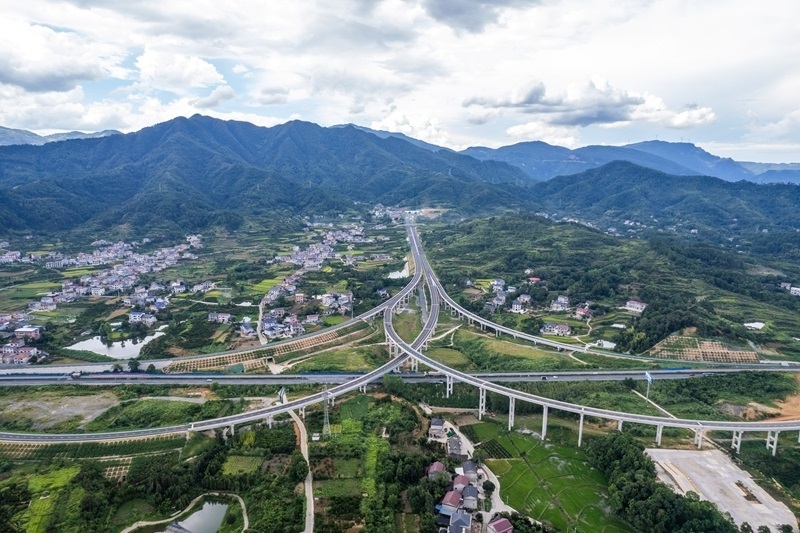 確保基本實(shí)現(xiàn)社會(huì)主義現(xiàn)代化取得決定性進(jìn)展——寫在黨的二十屆四中全會(huì)召開(kāi)之際